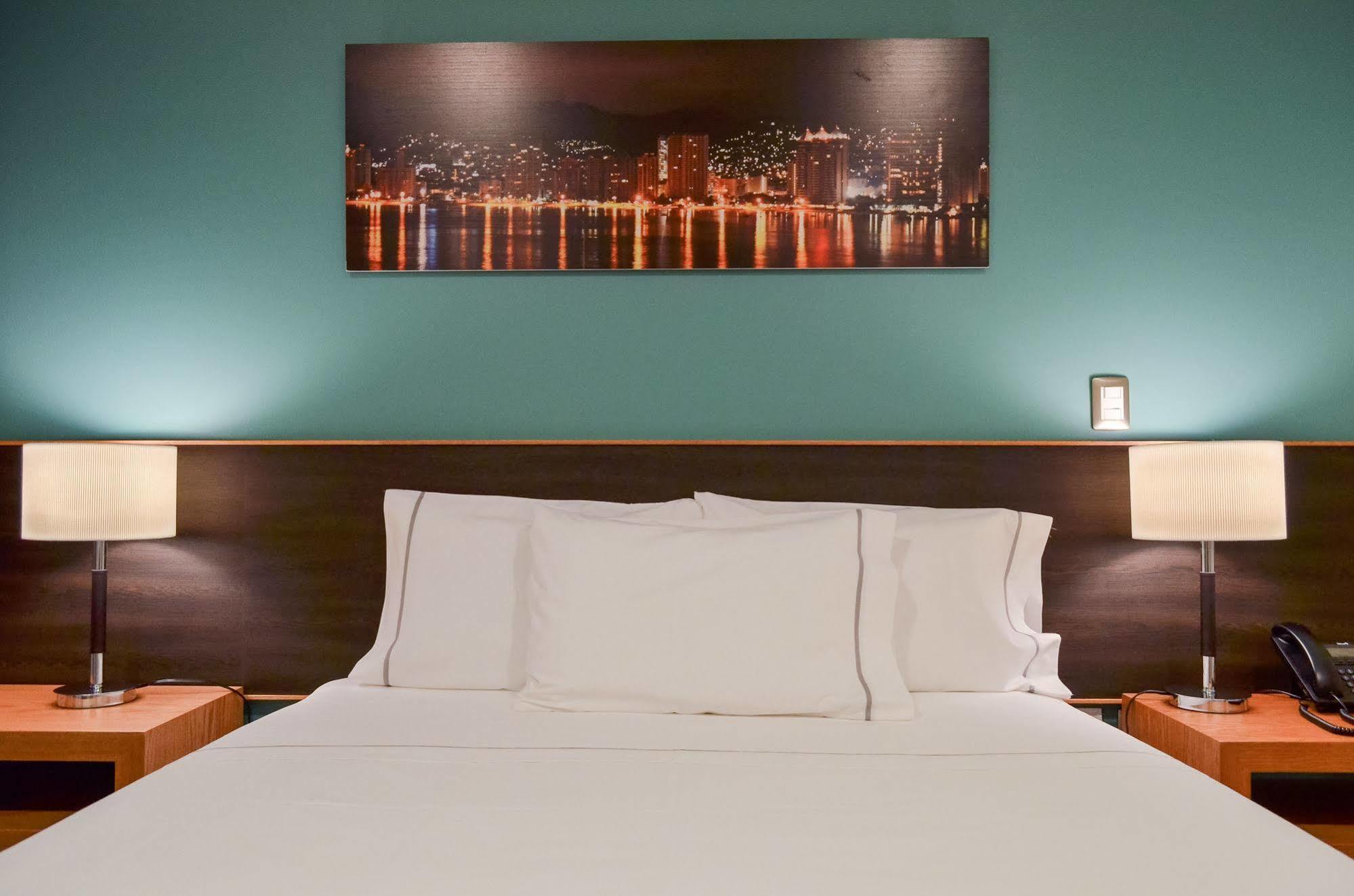 Concept Hotel Zamora  Extérieur photo