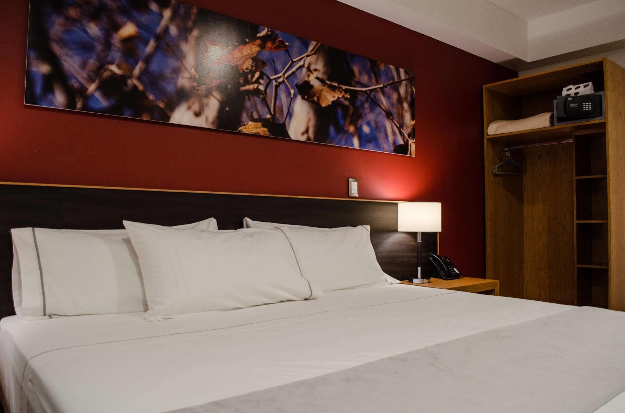 Concept Hotel Zamora  Extérieur photo