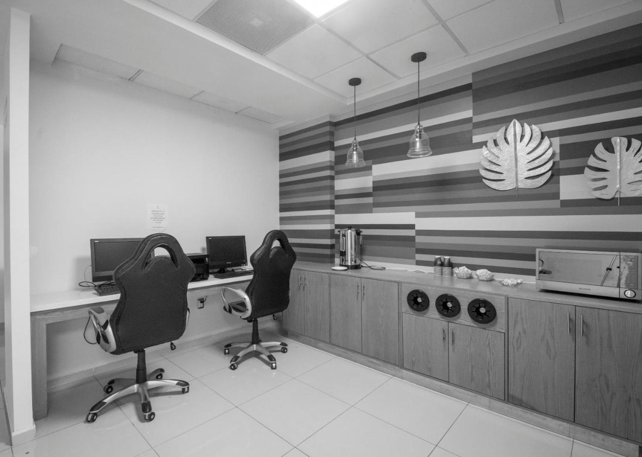 Concept Hotel Zamora  Extérieur photo